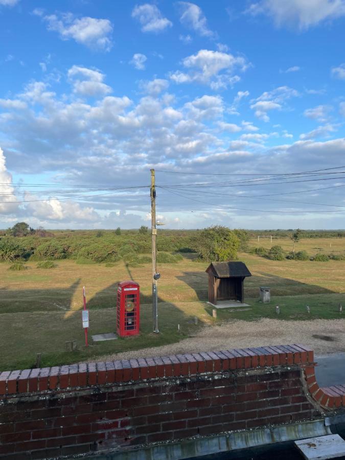 New Forest View ボーリュー エクステリア 写真